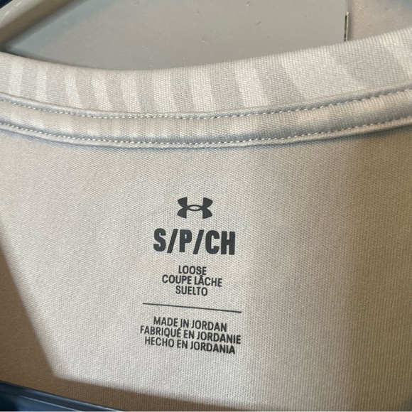 Under Armour Gray grain pattern short sleeve T-Shirt size small - Picture 4 of 7